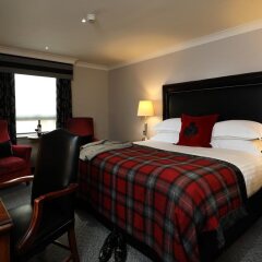 Отель Macdonald Holyrood Hotel and Spa Великобритания, Эдинбург - 1 отзыв об отеле, цены и фото номеров - забронировать отель Macdonald Holyrood Hotel and Spa онлайн комната для гостей фото 3
