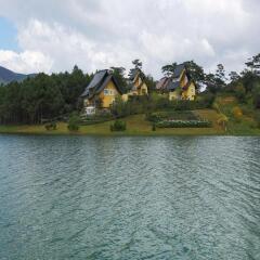 Отель Binh An Village Dalat Resort Далат приотельная территория