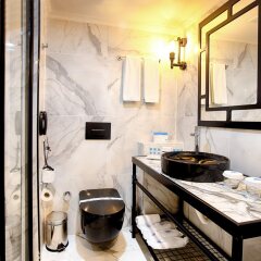 Dosinia Luxury Resort Турция, Кемер - 1 отзыв об отеле, цены и фото номеров - забронировать отель Dosinia Luxury Resort - All Inclusive онлайн ванная фото 2