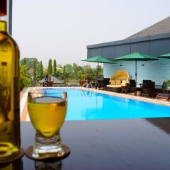 Отель Monty Suites & Golf бассейн фото 2