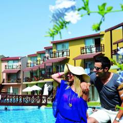 Silence Beach Resort Турция, Сиде - 1 отзыв об отеле, цены и фото номеров - забронировать отель Silence Beach Resort - All Inclusive онлайн бассейн фото 2