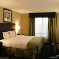 Отель Holiday Inn Columbus - Hilliard Колумбус комната для гостей фото 4