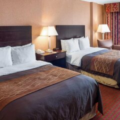 Отель Comfort Inn Airport Блумингтон комната для гостей фото 4