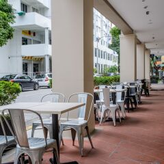J8 Hotel питание