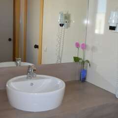 Hotel 3K Barcelona ванная