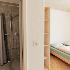 Отель Youth Hostel St. Moritz Швейцария, Санкт-Мориц - отзывы, цены и фото номеров - забронировать отель Youth Hostel St. Moritz онлайн ванная фото 2