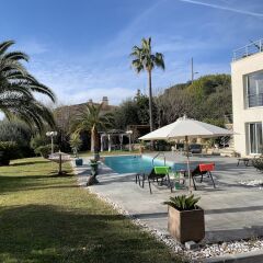Отель Luxueuse et Confortable Villa sur Mer Франция, Ницца - отзывы, цены и фото номеров - забронировать отель Luxueuse et Confortable Villa sur Mer онлайн бассейн фото 2