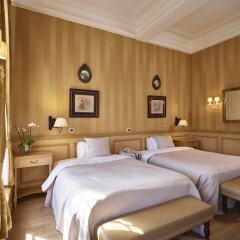 Отель De Tuilerieën - Small Luxury Hotels of the World Бельгия, Брюгге - отзывы, цены и фото номеров - забронировать отель De Tuilerieën - Small Luxury Hotels of the World онлайн сейф в номере