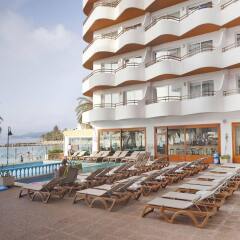 Отель Apartamentos Mar y Playa бассейн