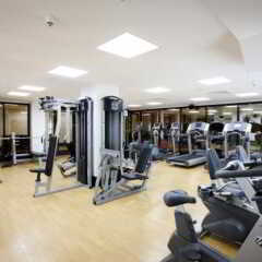 Гостиница Crowne Plaza Minsk фитнесс-зал фото 2