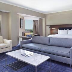 Отель Hilton Newark Airport США, Элизабет - отзывы, цены и фото номеров - забронировать отель Hilton Newark Airport онлайн комната для гостей фото 3