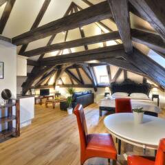 Апартаменты Old Town Boutique Apartments гостиничный бар