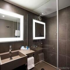 Отель Novotel Gent Centrum Бельгия, Гент - 3 отзыва об отеле, цены и фото номеров - забронировать отель Novotel Gent Centrum онлайн ванная