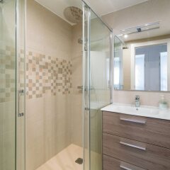 Отель Holi-Rent Santa Ana Фуэнхирола ванная фото 2