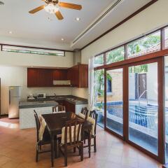 Отель Villa in Bangtao in Les Palmares Villa 8 в номере