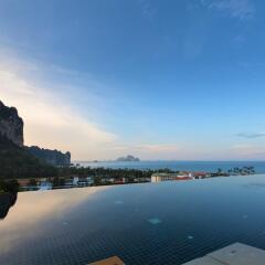 Отель Aonang Cliff Beach Resort бассейн фото 2