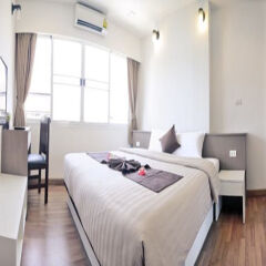 Отель R Residence Sri Racha комната для гостей фото 2