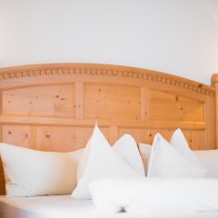 Tonzhaus Hotel & Restaurant Сеналес комната для гостей фото 2