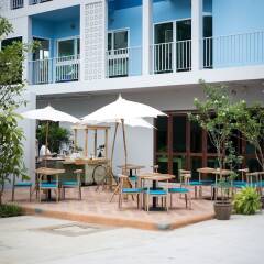 Отель Deeprom Pattaya Паттайя бассейн
