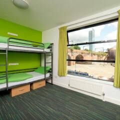 Отель YHA Manchester комната для гостей
