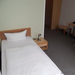 Отель KEMPE Komfort Hotel Германия, Дюссельдорф - 2 отзыва об отеле, цены и фото номеров - забронировать отель KEMPE Komfort Hotel онлайн комната для гостей фото 4