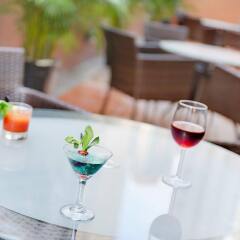 Отель Best Western Hotel Harbour View Китай, Гонконг - отзывы, цены и фото номеров - забронировать отель Best Western Hotel Harbour View онлайн гостиничный бар
