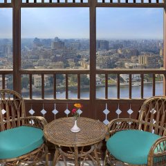 Отель Cairo World Trade Center Hotel & Residences Египет, Каир - отзывы, цены и фото номеров - забронировать отель Cairo World Trade Center Hotel & Residences онлайн балкон
