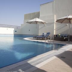 Grand Excelsior Hotel Al Barsha бассейн