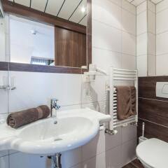 Отель Vizensn Living Австрия, Хохгургль - отзывы, цены и фото номеров - забронировать отель Vizensn Living онлайн ванная