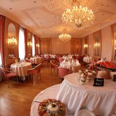 Отель Bayerischer Hof Dresden