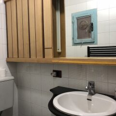 Отель Macci Number Eight ванная