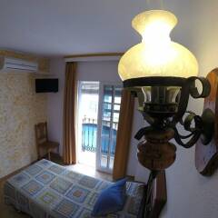 Отель Hostal Cuevas Испания, Фуэнхирола - отзывы, цены и фото номеров - забронировать отель Hostal Cuevas онлайн в номере фото 2