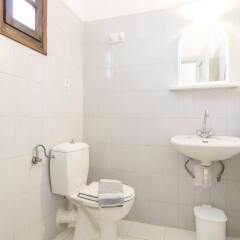 Отель Holiday Beach Resort ванная