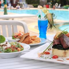 Отель Andaman Beach Suites Пхукет питание