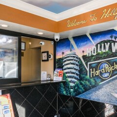 Отель Hollywood Inn Express North Лос-Анджелес интерьер отеля