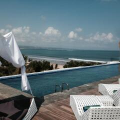 Отель Citadines Kuta Beach Bali бассейн