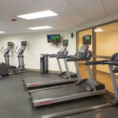 Отель Holiday Inn Miami Beach-Oceanfront фитнесс-зал фото 4