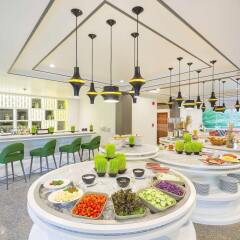 Отель Chanalai Flora Resort, Kata Beach гостиничный бар