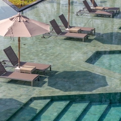 Отель La Vela Khao Lak с домашними животными