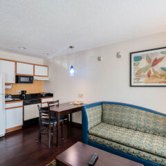 Отель Mainstay Suites Frederick в номере фото 2