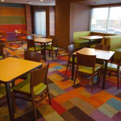 Отель Fairfield Inn & Suites by Marriott Columbus Airport США, Колумбус - отзывы, цены и фото номеров - забронировать отель Fairfield Inn & Suites by Marriott Columbus Airport онлайн питание фото 3