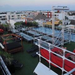 Reina Roja Hotel - Adults Only пляж