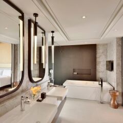 Отель Weligama Bay Marriott Resort & Spa ванная