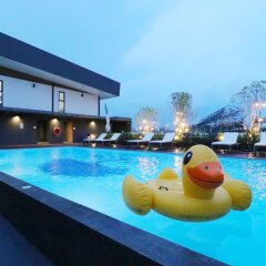 Morino Hotel Si Racha бассейн