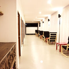 Отель Barefeet Naturist Resort