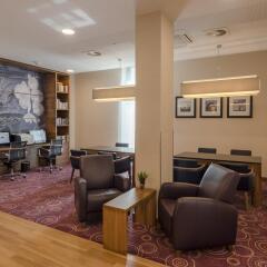Отель Hampton by Hilton Frankfurt City Centre Messe интерьер отеля фото 3