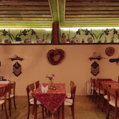 Jerveni Cave Hotel питание