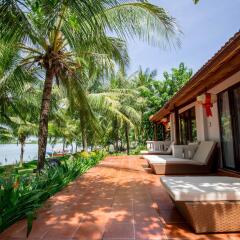 Отель Vinh Hung Riverside Resort & Spa балкон