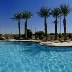 Отель Fiesta Henderson Hotel and Casino США, Хендерсон - отзывы, цены и фото номеров - забронировать отель Fiesta Henderson Hotel and Casino онлайн с домашними животными