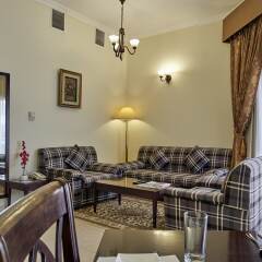 Arabian Dreams Deluxe Hotel Apartments комната для гостей фото 2